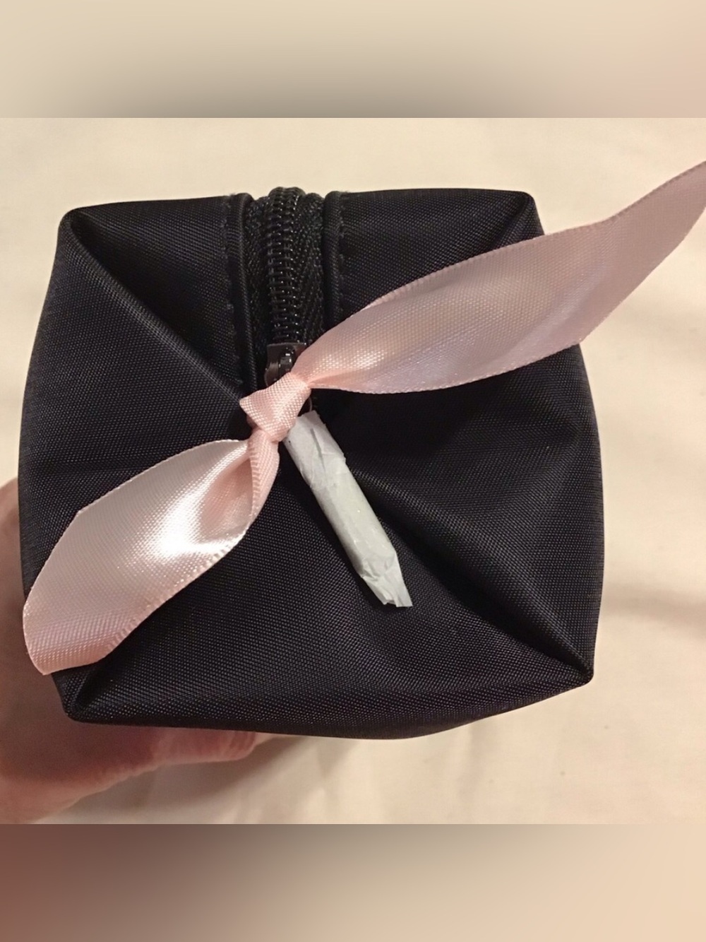 NIP Mary Kay cosmetic bag